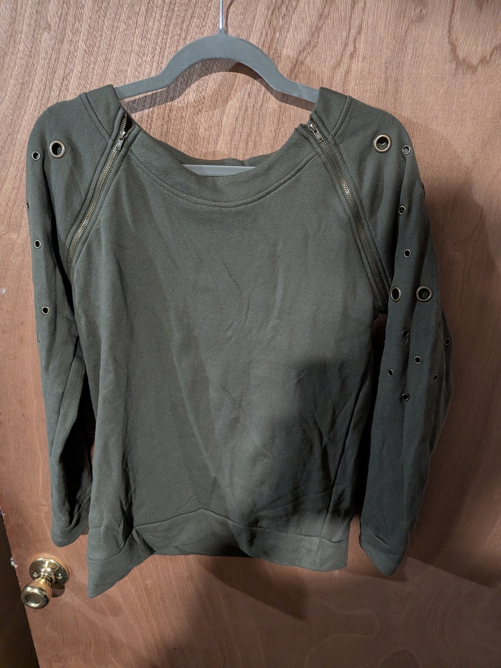 VENUS Olive Green Grommet Detail Sweatshirt